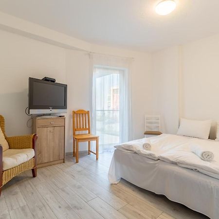 Admiral Luxury VI Apartman By Bltn Siofok Exterior photo